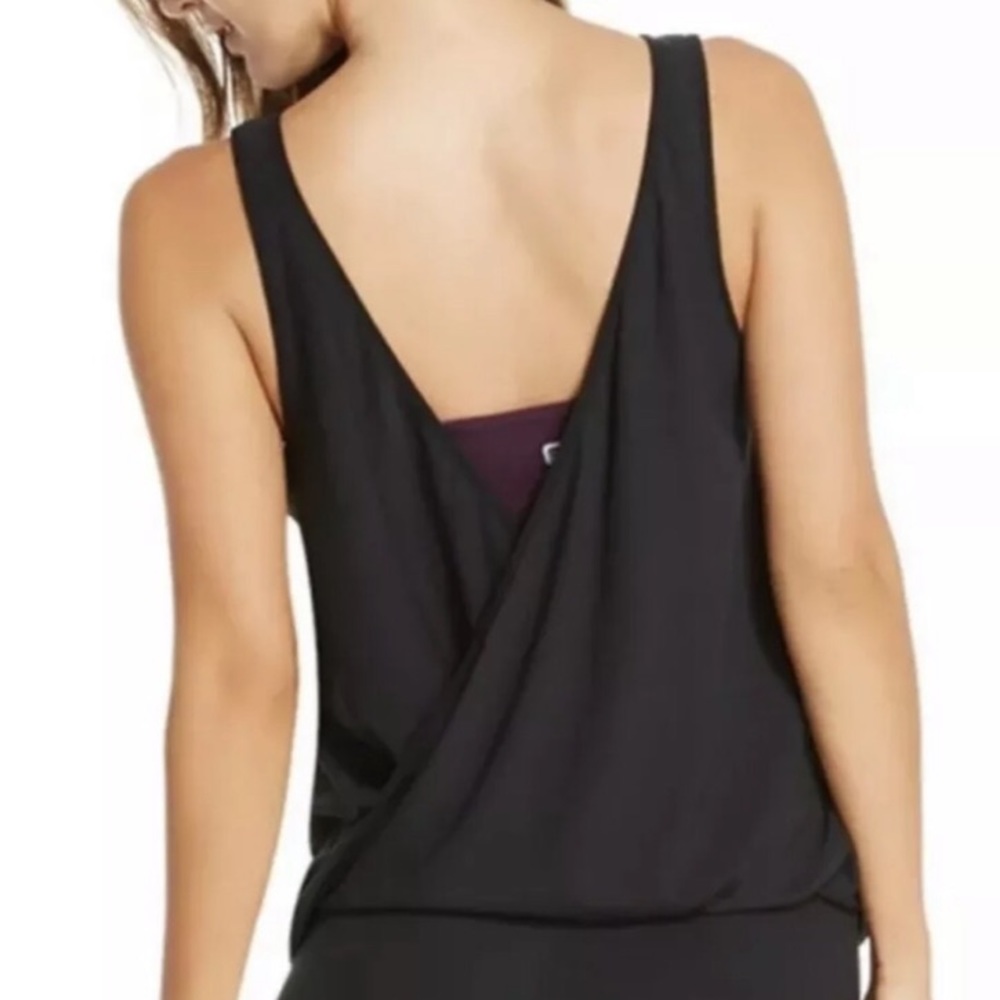 Fabletics Lucia tank and leggings set